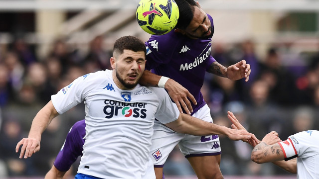 Mp Firenze19/02/2023 - campionato di calcio serie A / Fiorentina-Empoli / foto Matteo Papini/Image Sport
nella foto: Liberato Cacace-Nicolas Gonzalez